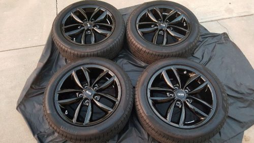 Mini Countryman OEM Tires 01