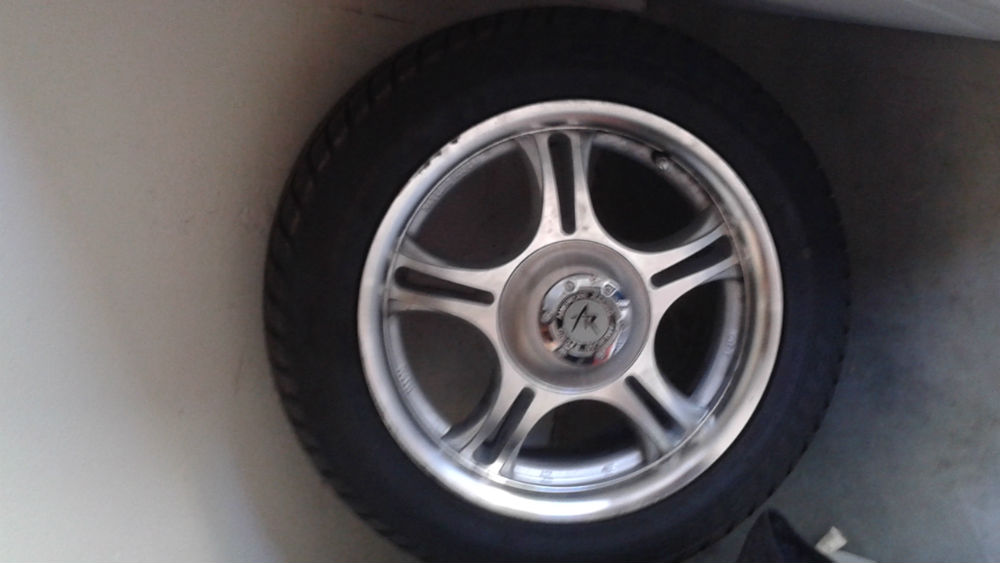 195.55ZR15.85W