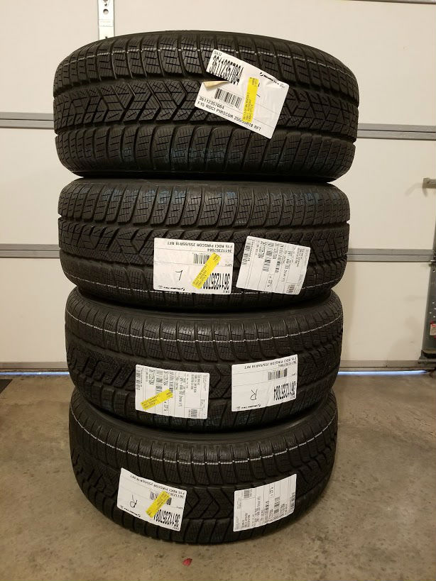 (4)NEWPirelli_Scorpion_Winter_RunFlat_255-55R18