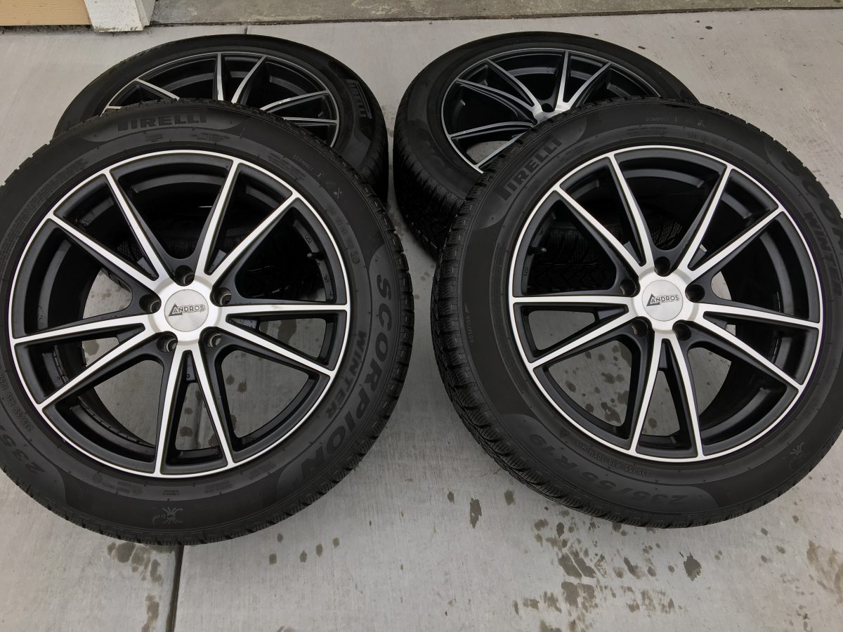 Set of 4 wheels and tires