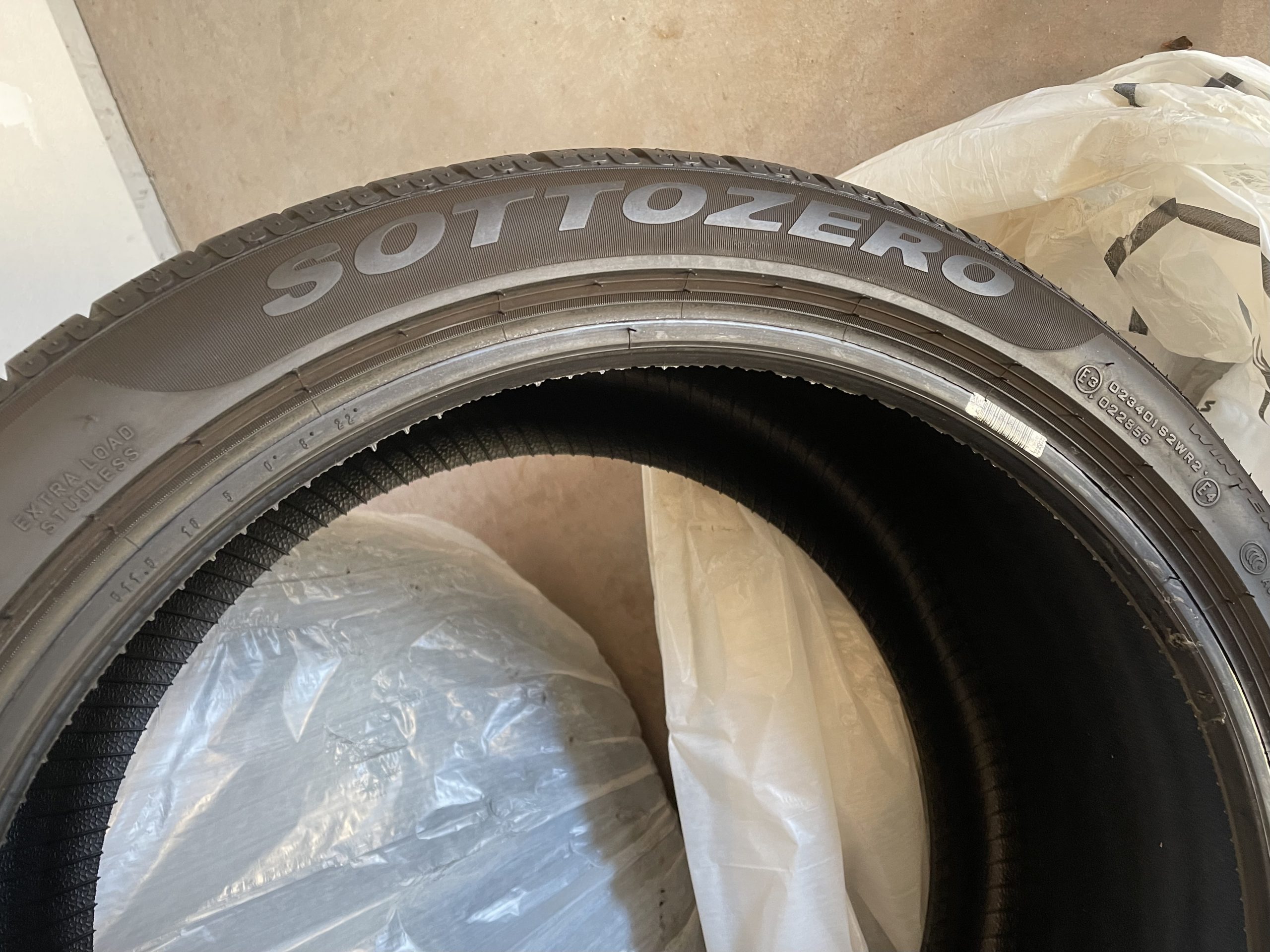 B57A94D8-0B57-422D-B712-2385DCE55ED5