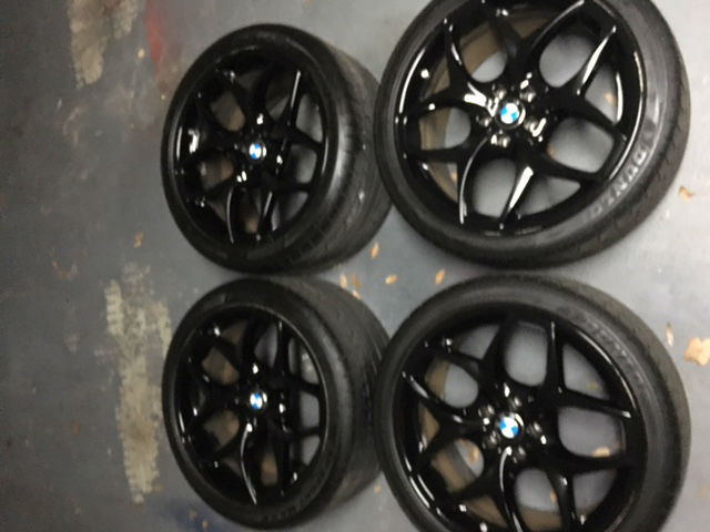 Set of wheels/tires