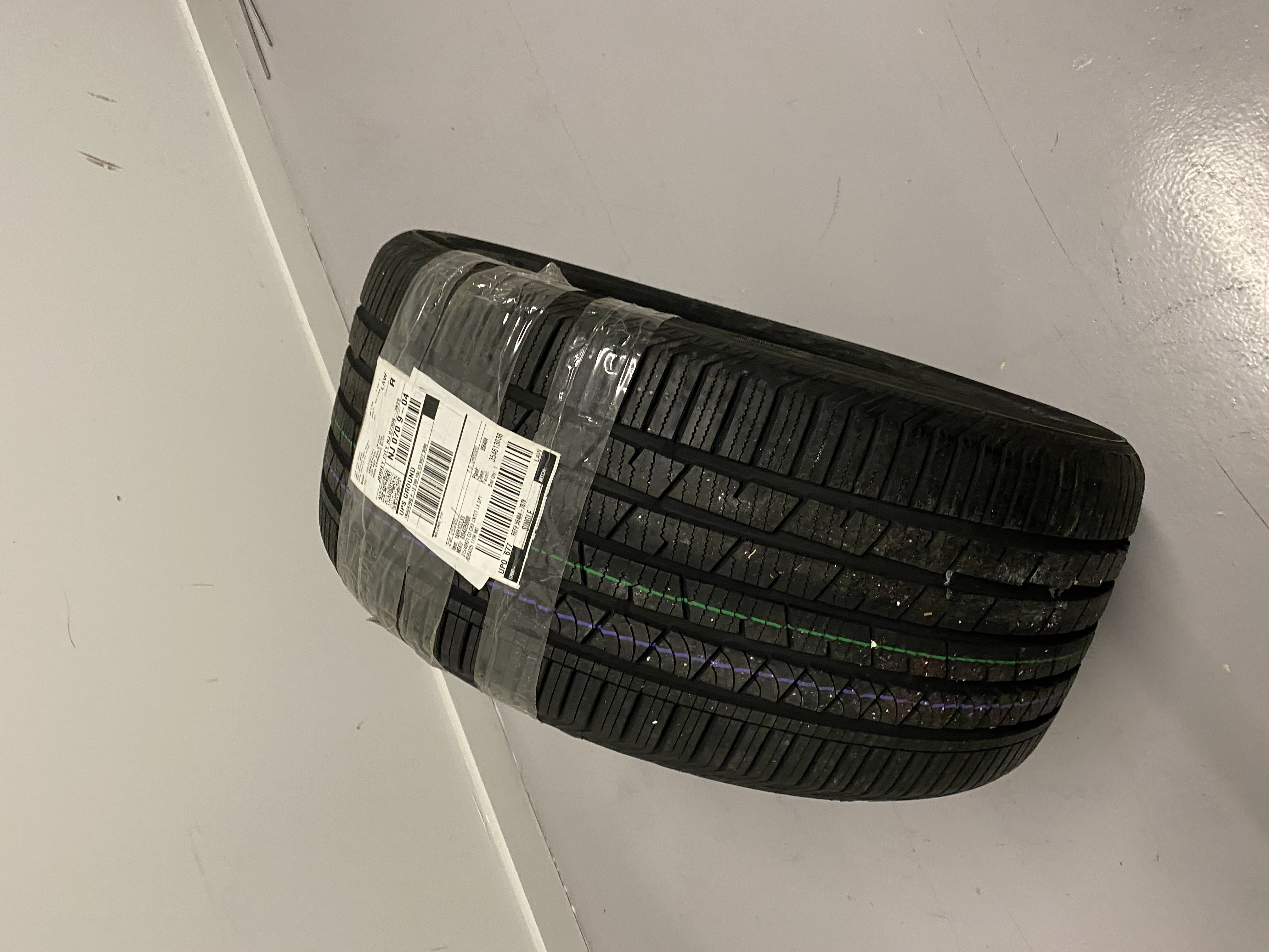 315/40R-21 CONTINENTAL CROSSCONTACT LX SPORT MO MERCEDES SL