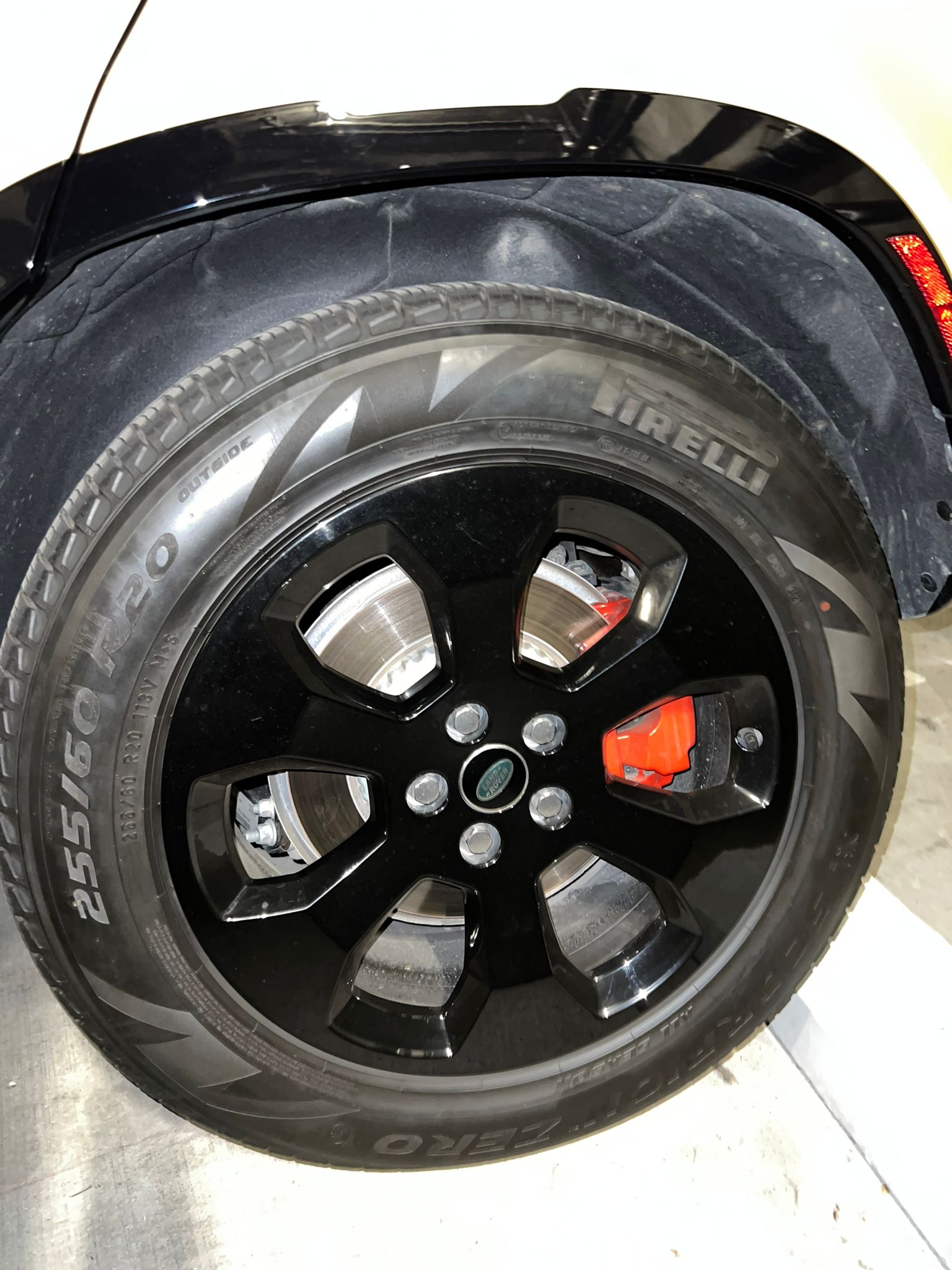 083B2DF8-37D7-4CC9-8A2E-C4A0E7909800