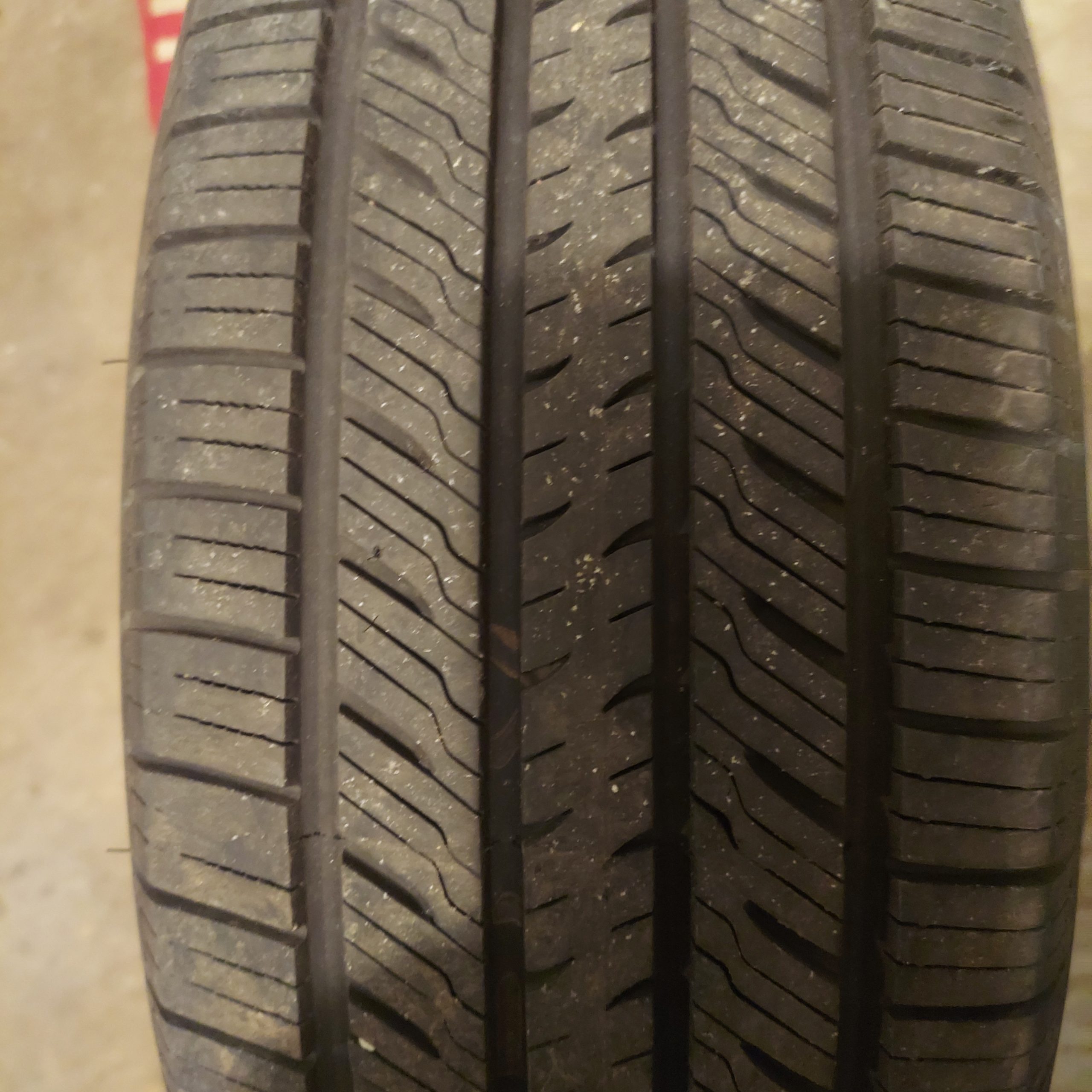YOKOHAMA Tire #2 Photo1