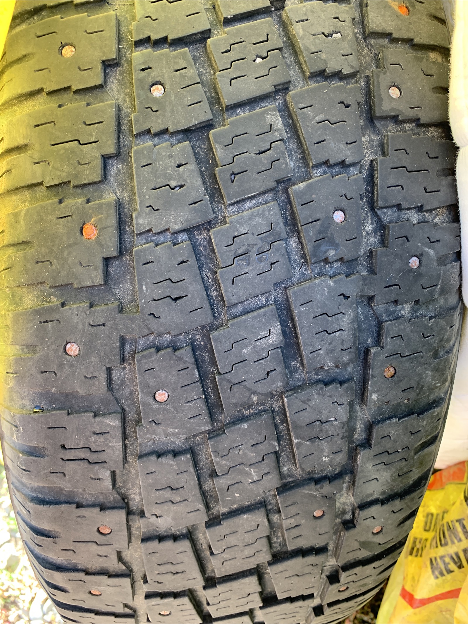 AE5162DD-F665-4C8E-9697-CC54CDFC7D3E