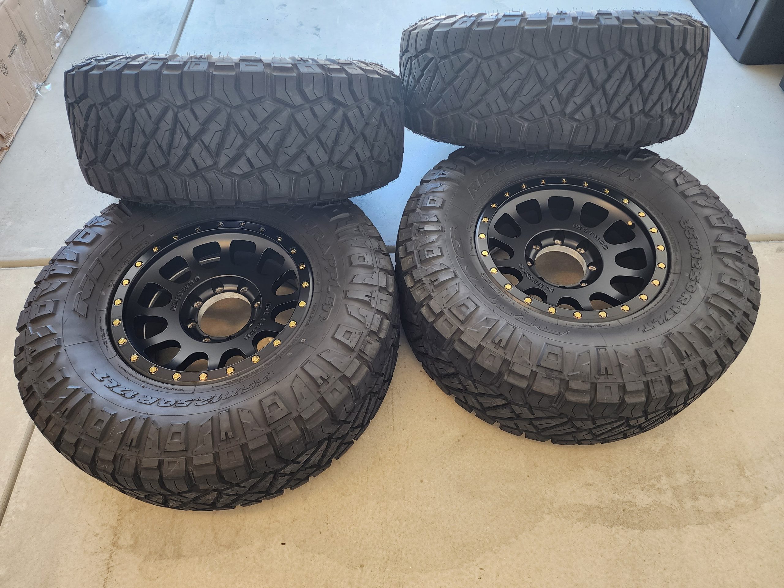 Tire 2