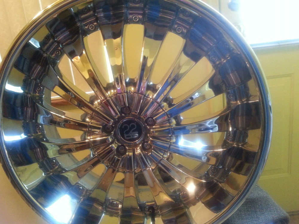 Actual Pic 22 Inch TIS Rim (2) Rims4sell@yahoo.com