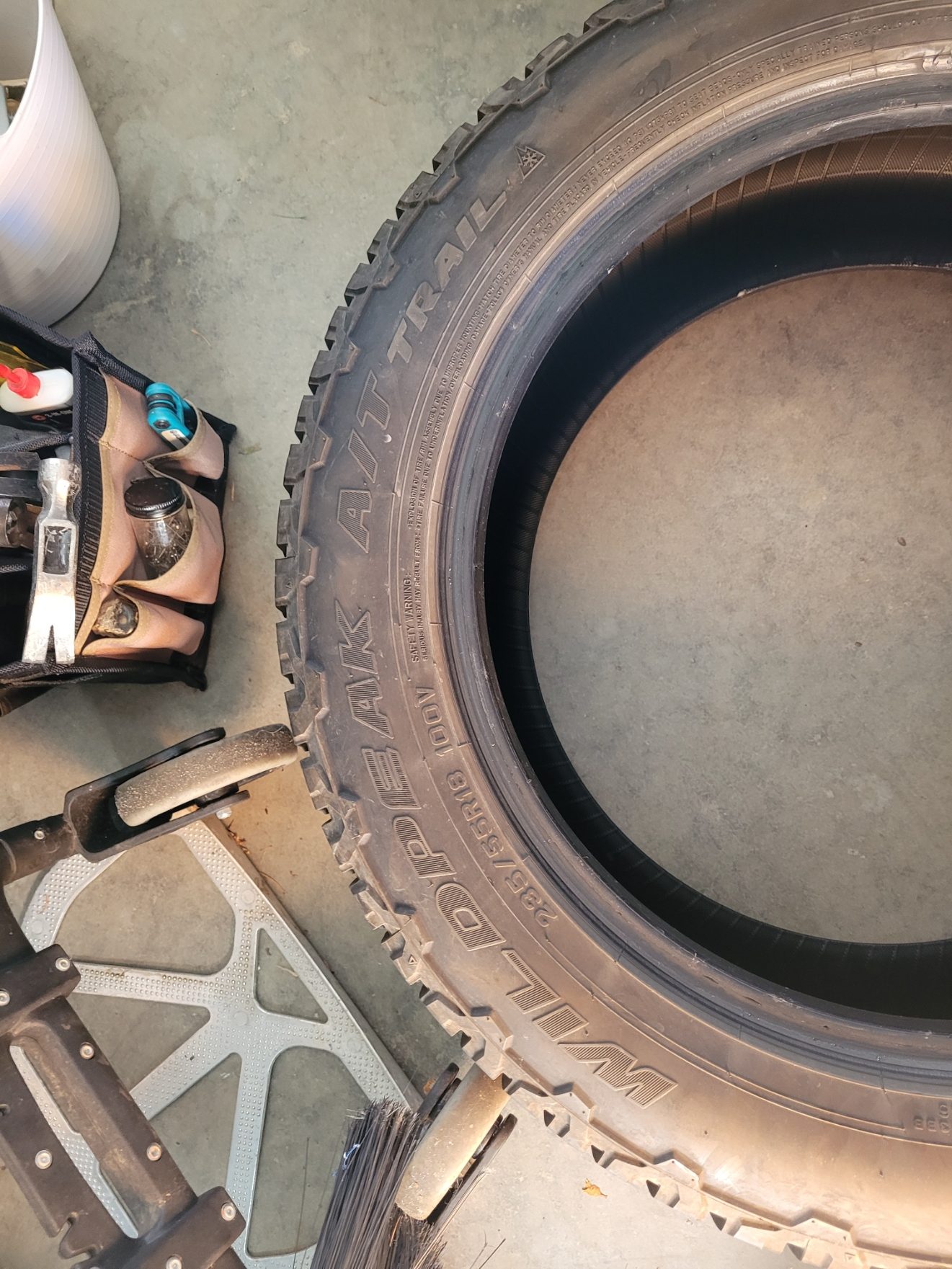 Tire 1