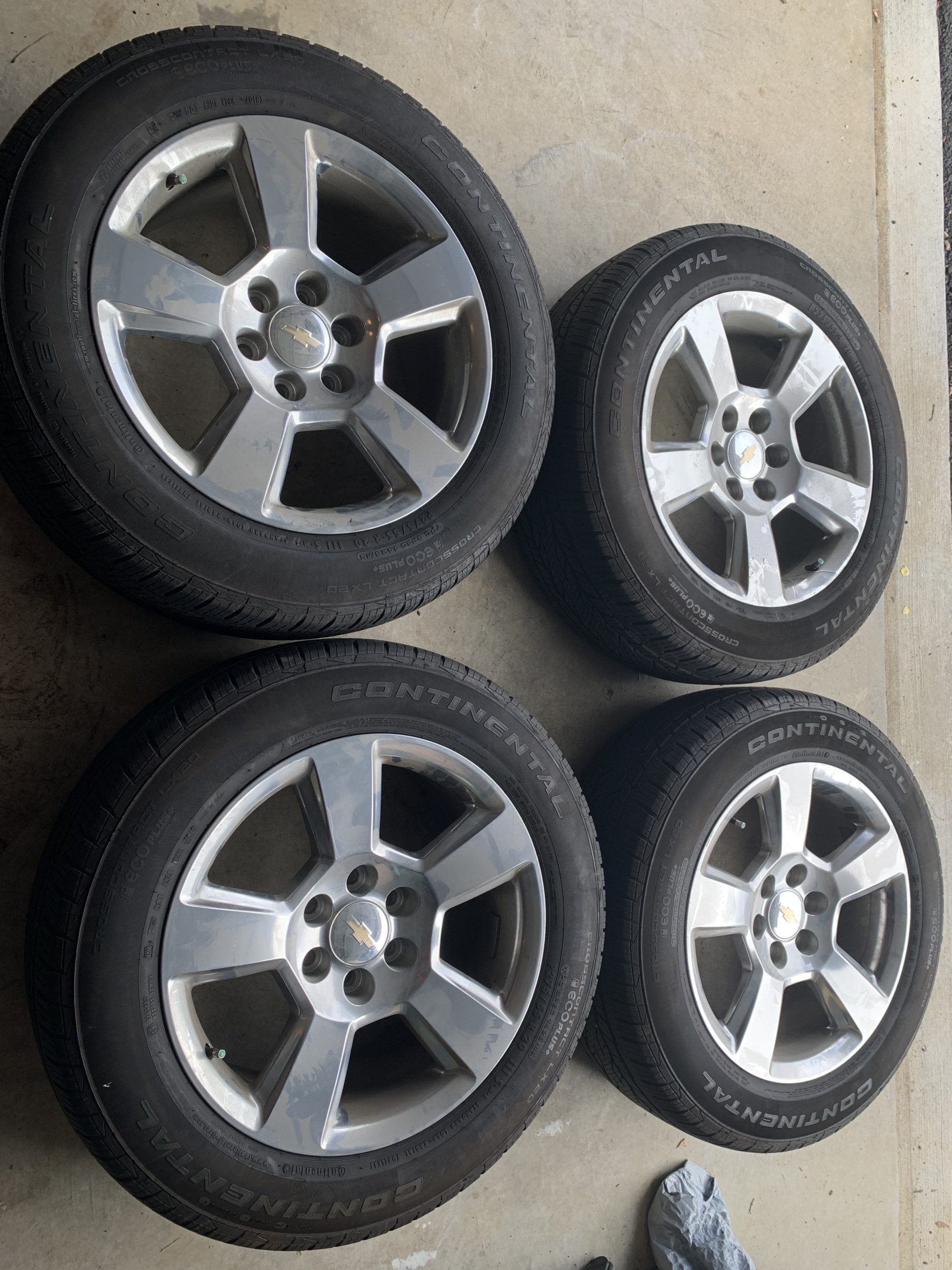 DCBCE086-1CA3-406B-845D-7F95D0A81395