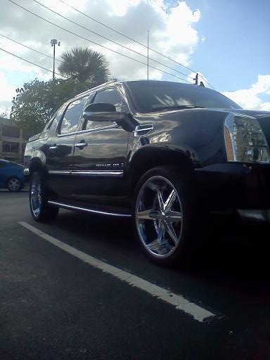 Escalade__Frnt_ L_low
