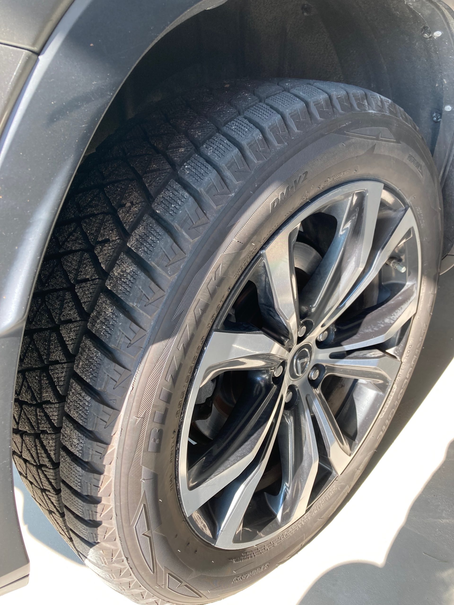 bridgestone-snow-tire