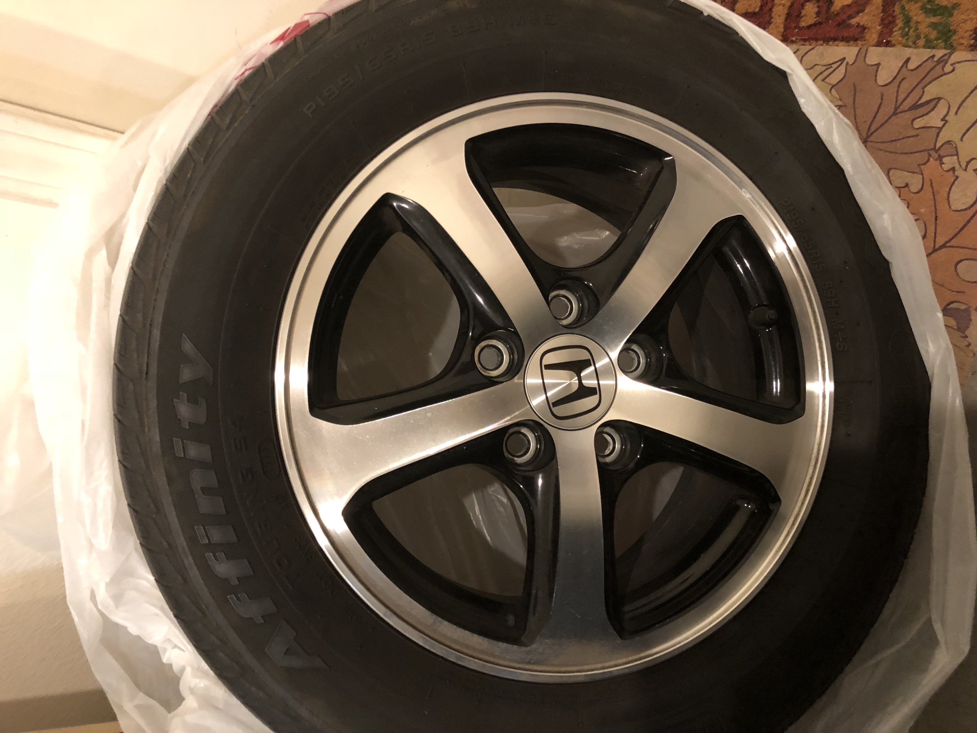 1902FF09-2F03-4E43-B0E8-5DFD8EF852C4