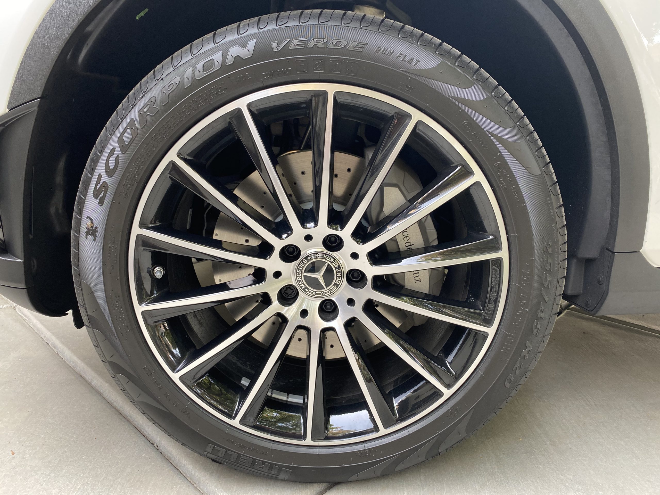 9B38FF22-62E6-42F4-A862-145793BBED04