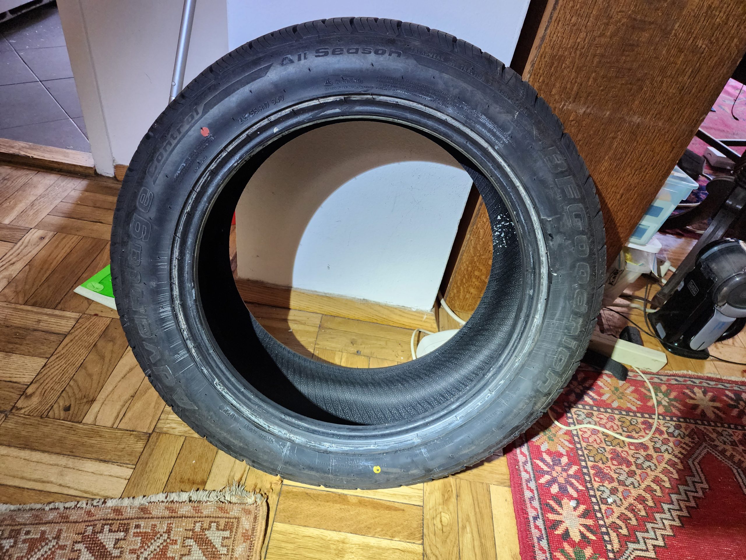 Tire 1 side view