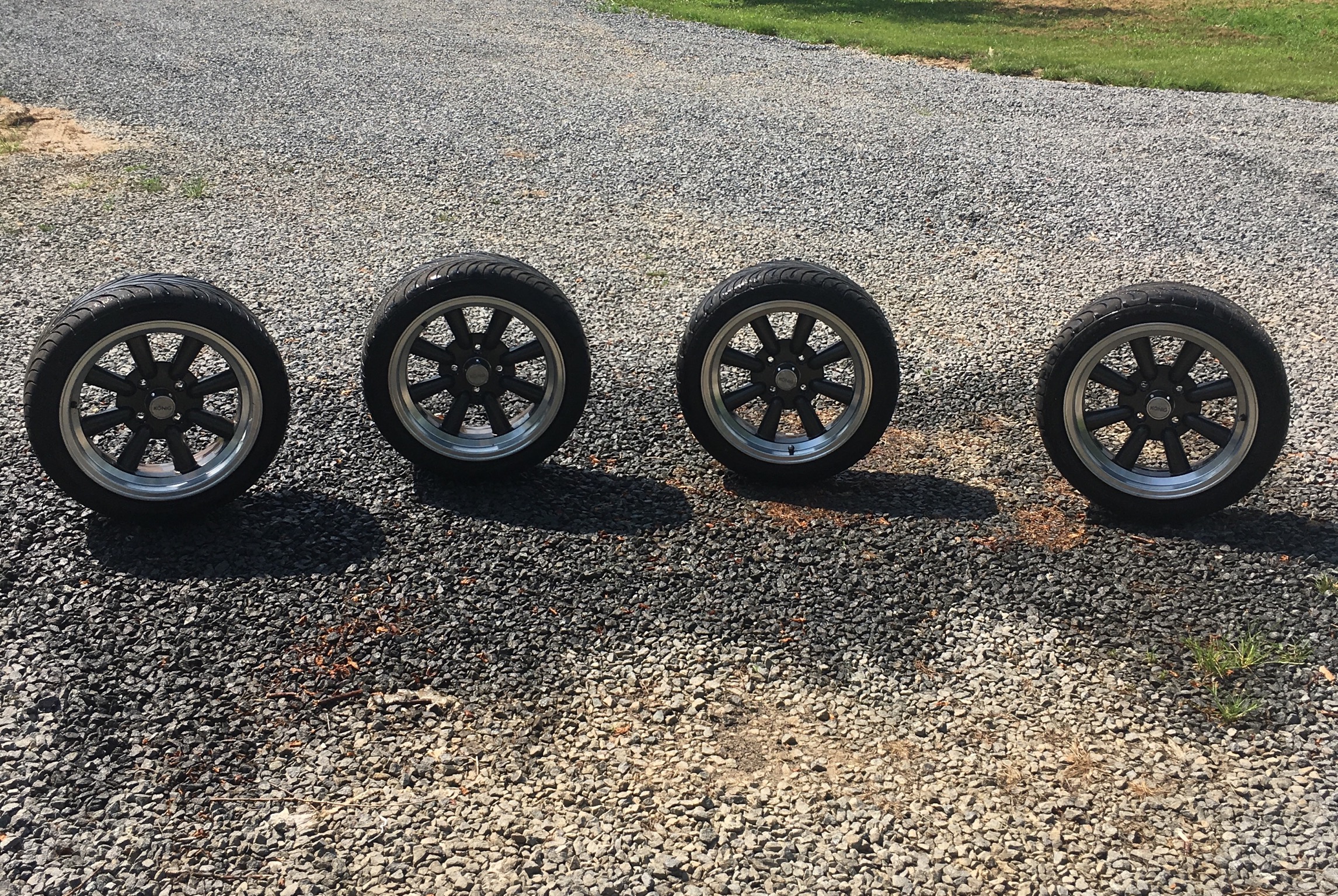 EE5E7F0C-E499-4429-ADC8-FFE2AD24854E